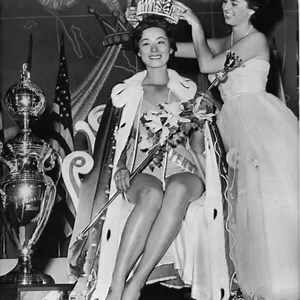 VIDEO. Exactly 59 years ago today Miss Universe 1959 was held on 24...
