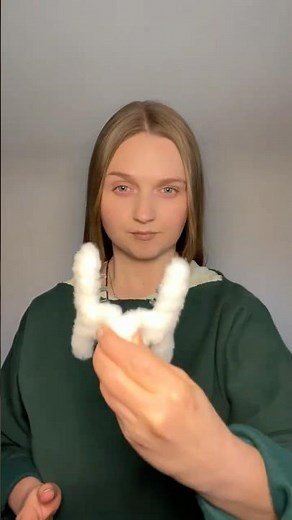 Fluffy🐑 or Classic 👑? Easy Claw clip hack 😍💫 #hairstyle #clawclip #shorts