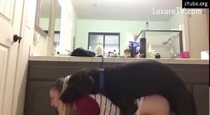 tick zoo dogporn doggy style fuck