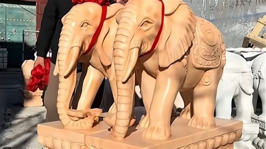 蓝桂石雕大象，彰显尊贵气派，摆放在店门口格外美观