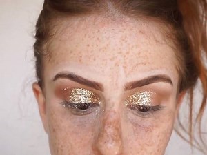 Base Líquida Matte Nova Fórmula Ruby Rose foi desenvolvida para conter a oleosidade da pele e disfarçar imperfeições. Aplique suavemente para correção de detalhes ou com firmeza para linhas mais marcadas. Makeup Mari Maria | Grão Santo Empório | Facebook