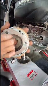 5.4K views · 85 reactions | tamang paglagay ng grasa sa ating torque drive assembly tutorial informative @followers #allfollowers #motorcycle #mechaniclife #fixing #tutorial #motorcyclefixing #mechanic #starseverywherefbreelsvideo | Alberto Mantong Alabar | Facebook