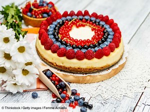 Bavarois au fromage blanc et aux fruits rouges : découvrez les recettes de cuisine de Femme Actuelle Le MAG