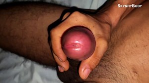 N’importe quel cul pour s’asseoir sur ma bite ? Je suis tellement mouillée