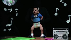 New Drypers Wee Wee Dry with 6 AbsorbDRY Layers for better absorbency and TummyFIT Guide specially designed to help you find that best fit for your baby ensuring baby is always comfortable. When it fits, it's amazing! Nothing will stop your baby from moving to his favorite tunes now. Register to get your sample today! | Drypers Malaysia