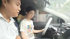 beginner first steps of driving actual driving | zero knowledge of driving ako bahala dyan #actualdriving #beginneractualdriving #firststepsofdriving #alexactualdriving | Lexus Allawan