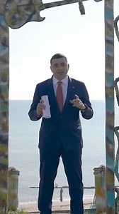 31K views · 875 reactions | SUTE DE CONTRACTE PENTRU PLANUL SIMION | PresaLibera.ro | Facebook