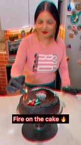 Here's a simple recipe for a delicious mud cake with eggs:*Ingredients:*- 2 1/4 cups all-purpose flour- 1 1/2 cups granulated sugar- 3/4 cup unsweetened cocoa powder- 2 teaspoons baking powder- 1 teaspoon salt- 1 cup whole milk, at room temperature- 2 large eggs, at room temperature- 1 teaspoon pure vanilla extract*Instructions:*1. Preheat your oven to 350°F (180°C). Grease two 9-inch (23cm) round cake pans and line the bottoms with parchment paper.2. In a medium bowl, whisk together flour, suga