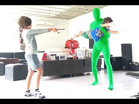Green screen Chroma key Tutorial in 2 Minutes!! Chroma SUIT