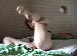 Amateur lady really using a dildo