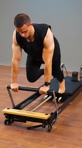 Mountain climber Variation on the Reformer!!! #alignpilatesreformer #alignpilates #activefitnessstore #reformerpilates #pilates#fitness | Active Fitness Store