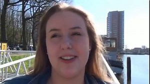 Amateur-Blondine lässt sich für Geld ficken