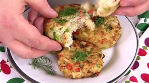 33K views · 129 reactions |  Want that golden-fried crunch – with no oil?  Our amazing crisping fryer works right in your oven. Your favorite fried food cooks to extra crisp perfection – w/ no added fat! Now available in XL Family Size for just $19.99! | Copper Chef | Facebook