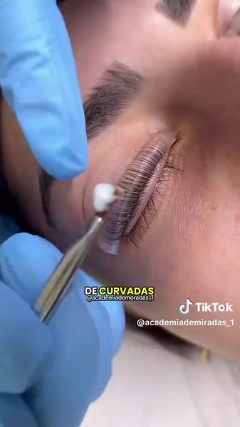 Guía para un lifting de pestañas perfecto y sin errores