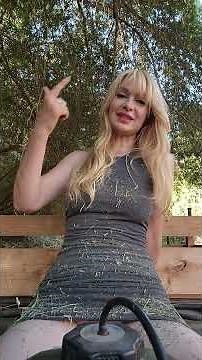 Dainty Rascal in 105° Alfalfa Dress