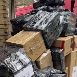 3.1K views · 40 reactions | Wow wow wee! Todays parcelforce parcel collection pile was so huge it went from inside the warehouse to outside! | The Mega Toy Auction | Facebook