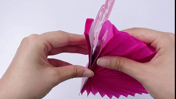 Harloon 12 Pcs Breast Cancer Awareness Party Decorations Pink Ribbon Honeycomb Centerpieces for Women Hope Faith Strength Courage Table Decorations for Charity Theme Party Favors, 12 Styles