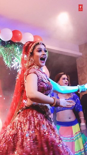 65K views · 843 reactions | Sizzling moves, spicy vibes – that's the magic ofGori nagori on the dance floor!  Kaka Films #TSeriesHaryanvi #gorinagori | T-Series Haryanvi | Facebook