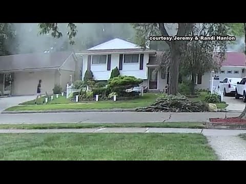 Video shows teens rescue woman and son from Livonia housefire
