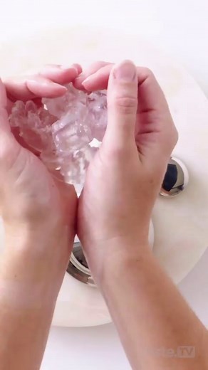 18K views · 45 reactions | This spiked dessert is the adults-only treat we’re making this weekend. Baileys, salted caramel and Caramilk combine for the ultimate luxurious cocktail. Find the recipe linked in our bio or Google “Taste Baileys salted caramel affogato”. Recipe by Tiffany Page #cocktail #drinks #alcohol #saltedcaramel #caramilk #baileys #dessert #icecream | Taste.com.au | Facebook