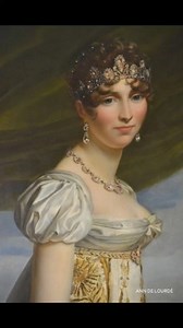 1.6K views · 81 reactions | Hortense et Stéphanie de Beauharnais filles adoptives de Napoléon Ier 礪 | La famille Bonaparte | Facebook