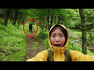 30 Real Hiking Encounters Caught on Camera While Camping