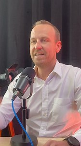  Chez RE/MAX France, nous savons que les objections font partie du quotidien des agents immobiliers. ‍ Donatien Dumontier, cofondateur de RE/MAX France, partage ses 5 astuces pour transformer ces défis en opportunités.  Découvrez comment un sourire, des faits et une attitude positive peuvent faire toute la différence ! | REMAX France | Facebook