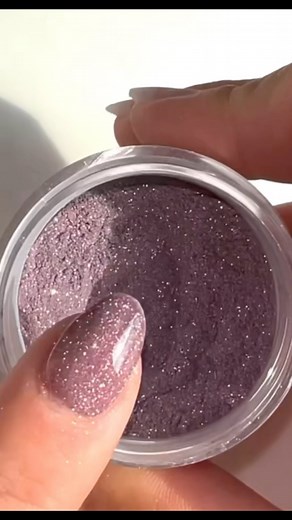 sb.299 Scent-imental mood is a mood changing dip powder pergect for Fall 😍@Ashley_ivec Sign up under the subscription tab on sparkleandco.com #temperaturechangenails #dippowdernailsathome #subscriptionbox | Sparkle & Co. Luxe Nails