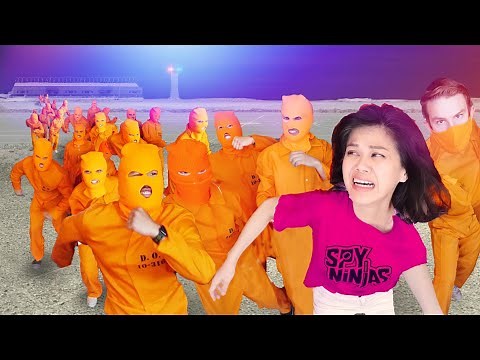 100 PRISONERS ESCAPE FROM JAIL!