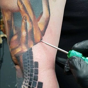 6.7K views · 220 reactions | Filling up the gaps Powered by @worldfamousink @cheyenne_tattooequipment @dermalizepro @stencilforte @inkedmag @worldtattooevents #JayFreestyle #freehand #sketching | Jay Freestyle | Facebook