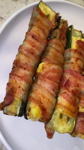Calabazitas rellenas de papa. | Sassy Sylvia