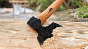 10K views · 161 reactions | How To PERFECTLY Split a Log Lengthwise Only Hand Tools #bushcraft #adventure #outdoors #survival #knife #edc #camping #cabinlife #cabincrew #wilderness | Alex Bushcraft | Facebook