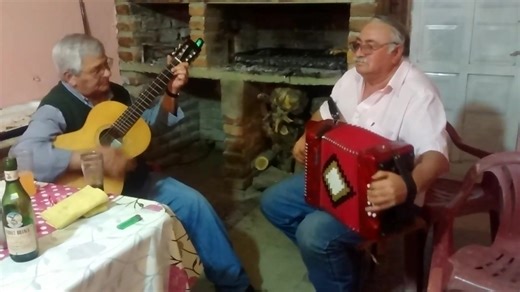 199K views · 3.8K reactions | 流Valsecito de Los Chacareros en Acordeón a Botones, por don Cocho Carrasco De YouTube: Alejandro Carrasco Cultores Campesinos de Chile Legado entre guitarras y Acordeón | Cultores Campesinos de Chile Legado entre guitarras y Acordeón | Facebook