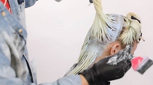 168K views · 3.8K reactions | Have you tried lightener on wet hair? Check out this Tip from @hairlikeaboss on creating White Hair 略 | Matt Beck | Facebook