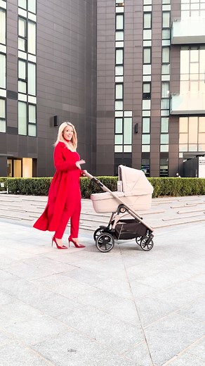 These poussettes trio are made for walkin’ ✨🇮🇹 #pegperego #velocepegperego #madeinitaly #pegperegofrance #poussettemadeinitaly #poussettetrio #monamourpegperego #velocemonamour #monamour | Peg Perego