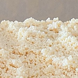 [Hot Item] Macroporous Weak-Acid Acrylic-Series Cation-Exchange Resin for F&B Liquids Softening and Dealkalization