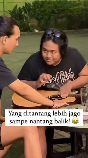 27K views · 151 reactions | Suhu ternyata ye bang @henokevinn 藍 Kalo denger lagu yang abangnya mainin keinget apa sob?  | Indomusikgram | Facebook
