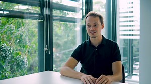 Our teammate Tiberiu Gradinariu, the mobile tech lead, pointed out that having too many meetings can turn into a pretty unhealthy routine. 🛑 Check out the latest episode of our podcast to hear from him about how these meetings can mess with our professional growth, especially in the IT industry. #DEVCAST #LeadinginTech #Performance | Levi9 IT Services