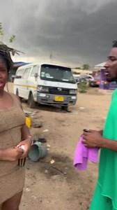 lady goes beserk after discovering her boyfriend with another lady | GhanaCelebrities.com | Facebook