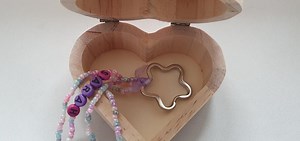 1 Personalized Keychain Bridal Shower Bridesmaid Baby Shower Gift With the Small Wooden Box Keychain Custom Wedding Favor - Etsy Canada