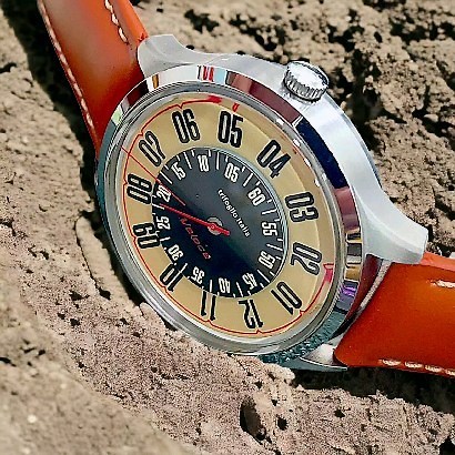 42mm Automatic VELOCE model rotating discs. #veloce #velocewatch #veloce #sportscars #vecchiafiat500 #1974fiat500 #contachilometri #speedometer #ferraristi | TF Watches