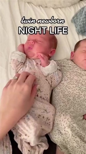 Wondering anything else about what it’s like having twins?! :) let me know! #twinlife #newbornnightroutine | Twin Baby Pregnancy