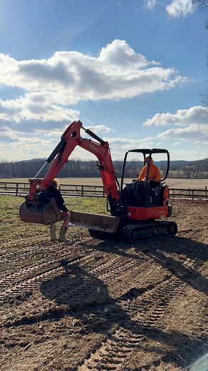 Mini excavator merry go round! Fun on the farm. #farmlifeisthebestlife #farmlife #funonthefarm #miniexcavator #excavatormerrygoround #merrygoround #farmkidshavemorefun #farmkidlife | The SOKY Horse Girls