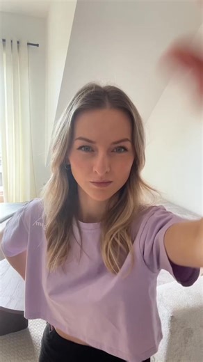 Struggling with migraines or hot flashes? 勞 The Hot-Cold Therapy Mask offers the relief you need – whether it’s a cooling or warming effect, it provides 360° coverage for your head and eyes.  With a universal size and reusable design, it’s about to become your go-to daily essential.  https://exsj.short.gy/ylyDW8 Tag someone in the comments who could really use this!  | GymBeam | Facebook