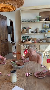 A quick simple delicious Chocolate Mousse Pie anyone can make! Your next go to dessert for sure! 🙌🏻🙌🏻❌⭕️🇺🇸 Comment Link or recipe or pie to get your recipe sent to your DMs ✨🤍🫶🏻 #mousse #pie #chocolate | The Food Nanny