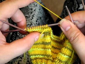 Easy Knitting Instructions for Fingerless Gloves