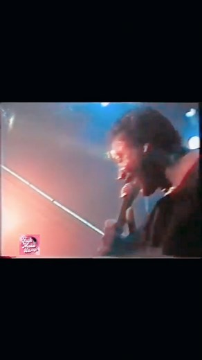 4.6K views · 160 reactions | Happy funky Friday  DTrain - Walk on by #dtrain #walkonby #funk #rnb #disco #funkystyle #soultrain #musicvideo #funky #music #soul #groove #throwback #funkymusic #funkmusic #soulband #tbt #oldschool #goodvibesonly #80s #lovemusic #goodvibes #soultrainline #goodvibes #tune #charts #billboard #bass #rhythm | funk_music_80s_page | Facebook