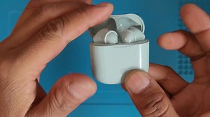 59 reactions | earbuds not conecting | earbuds not working #technomitra #repair #earpods #earpod | Techno Mitra | Facebook