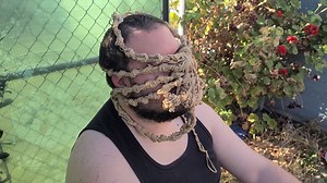 How to Make a Rubber Band 'Alien' Facehugger Mask