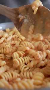 Freezing heavy cream is a great way to save it before it expires! #freezingfoodhack #cream #freezingcream #foodhacks #heavycream #food #recipes | Homemade Food Junkie